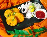 A picture of step 4 of Potato with poha cutlets.