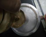 A picture of step 4 of Besan sev (Gram flour sev).