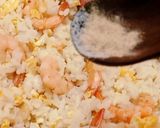 Foto langkah ke 4 dari resep Nasi Goreng Udang Nanas.