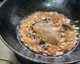 A picture of step 5 of Spicy misal pav.