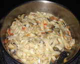 Foto del paso 8 de la receta: Pasta fresca, salsa de setas y tomates