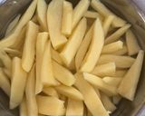 Paprikás krumpli virslivel és nokedlivel recept fázis 1 fotója