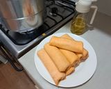 Foto langkah ke 3 dari resep Chicken Egg Rolls.