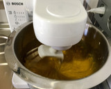 Foto del paso 3 de la receta: Bizcocho con Chispa de Chocolates