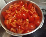 Foto del paso 4 de la receta: Tomate frito casero con verdura en olla exprés