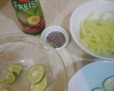 Foto langkah ke 1 dari resep Es Kuwut Melon Timun.