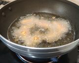 A picture of step 3 of Egg Manchurian.