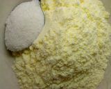 A picture of step 3 of Coconut gullisuwa.