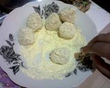 Foto langkah ke 3 dari resep Bola-Bola Nasi.