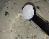 A picture of step 4 of Suji ki Idli.