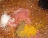 A picture of step 2 of Lahori chicken karae.