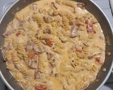 Foto del paso 3 de la receta: Pastas con crema 🍅🧅🥓
