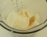 A picture of step 2 of Karukan cake .