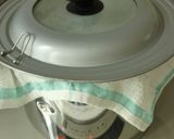 A picture of step 6 of Karukan cake .