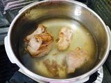 Canh sườn nấu sấu
