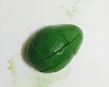Hình bước làm 5 của món Cá hồi rán ăn với bơ