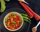 A picture of step 4 of Carrot, chilli, radish pickle (instant).
