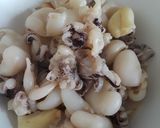 Hình bước làm 4 của món Mực xào cần tây