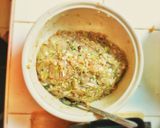 รูปขั้นตอนการทำที่ 6 ของ เกี๊ยวซ่าHomemade(สูตรผสมใบชิโซะ)