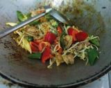 รูปขั้นตอนการทำที่ 5 ของ ไก่ผัดเปรี้ยวหวานมะม่วง