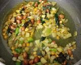 A picture of step 2 of Upma with left over idli.