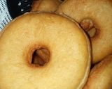 A picture of step 4 of Milky Coconut donut.