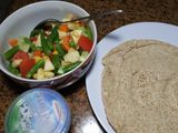Salad Roti Pitta Untuk Menu Makan Pagi