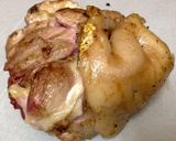 A picture of step 1 of Braised Pork Trotters with Chinese Herbs and Mugwort.