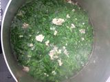 CANH CẢI XOONG NẤU VỚI THỊT BẰM 