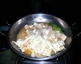 Foto langkah ke 4 dari resep Tempe Pindang cah jamur.