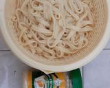 Foto langkah ke 3 dari resep FETTUCINE AGLIO OLIO WITH CHICKEN BREAST TOMATO SAUCE.