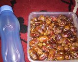 Foto langkah ke 1 dari resep Nabeez infused water kurma.