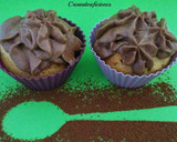 Foto del paso 9 de la receta: Cupcakes de vainilla y buttercream de chocolate 