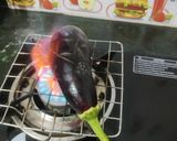 A picture of step 1 of Baingan bhartha.