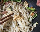 A picture of step 6 of Quick and Easy Summer Vegetable Yaki Udon with Shirodashi.