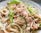 A picture of step 7 of Quick and Easy Summer Vegetable Yaki Udon with Shirodashi.