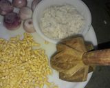 A picture of step 1 of Malai Bharva pyaaz / stuff onion.