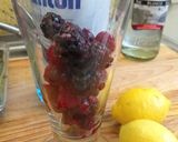 Foto del paso 1 de la receta: Mojito frutos rojos 🍹