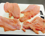 Foto del paso 3 de la receta: Filetes de pavo rellenos en salsa de portobellos