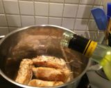Foto del paso 9 de la receta: Filetes de pavo rellenos en salsa de portobellos