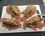 Foto del paso 4 de la receta: Filetes de pavo rellenos en salsa de portobellos