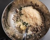 Foto del paso 2 de la receta: Albondigas de cerdo y menta con curcuma y arroz basmati