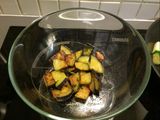 Cordero horneado, cous cous con vegetales