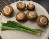 Foto del paso 7 de la receta: Filetes de pavo rellenos en salsa de portobellos