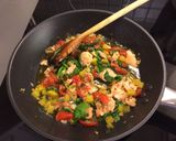 Foto del paso 6 de la receta: Farfalle con salmon ahumado y rúcula