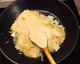 Foto del paso 1 de la receta: Filetes de pavo rellenos en salsa de portobellos
