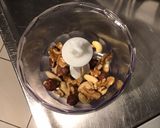 Une image de l'étape 1 de Pâte brisée aux fruits secs (noix de cajou, amandes, noix et noisettes).
