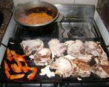 Foto del paso 5 de la receta: Cerdo agridulce a la chapa con morrón salteado