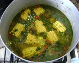 Foto del paso 4 de la receta: Sopa de verduras en caldo de pollo