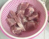 Hình bước làm 1 của món Sườn rán mật ong